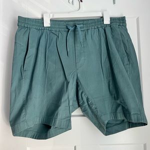 Lululemon Athletica Bowline Shorts